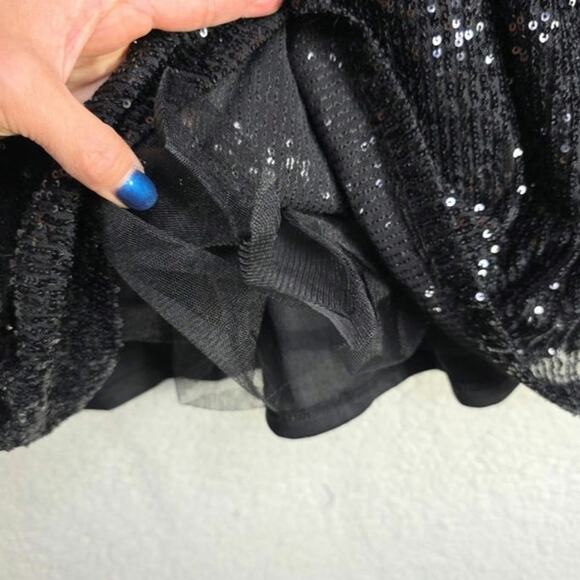 Draper James Sz6 Black V neck Sequin below Knee Double layers dress. Sparkling - Picture 11 of 13